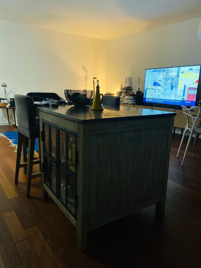 Bel Appartement Avec Terrasse Pantin Exterior foto